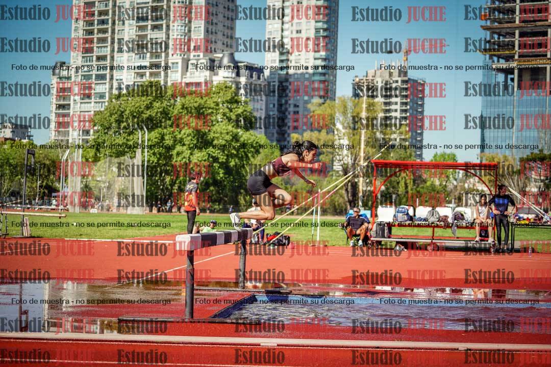 Fotos de los 1500 m con obstáculos de mujeres