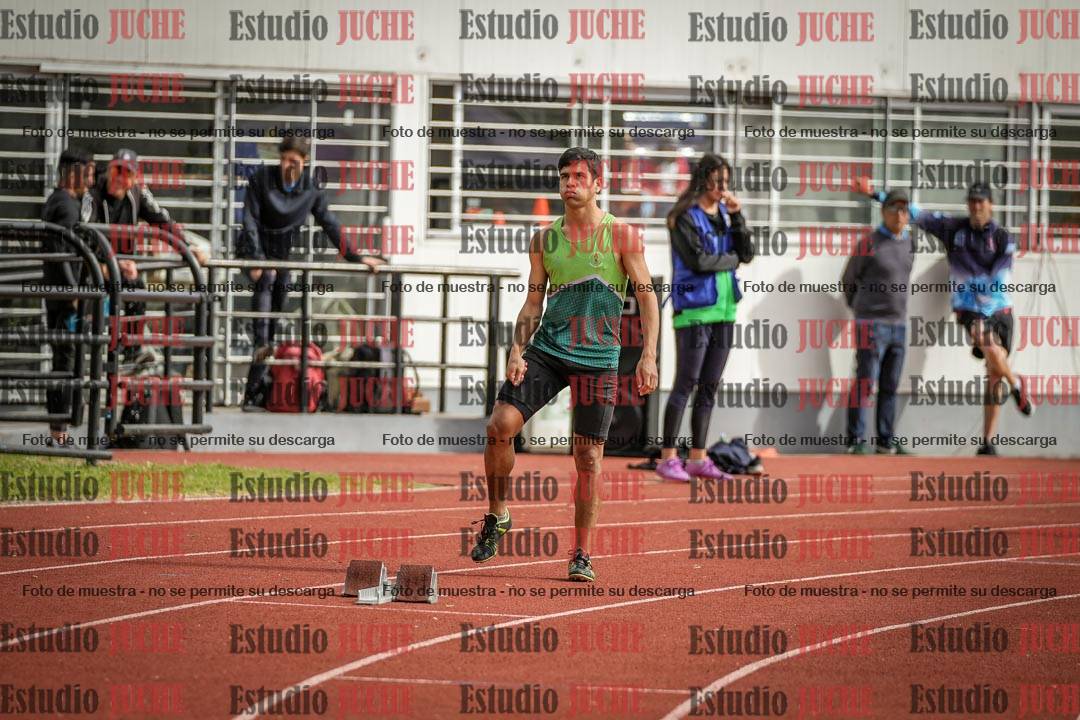 Fotos de los 400 m con vallas de varones