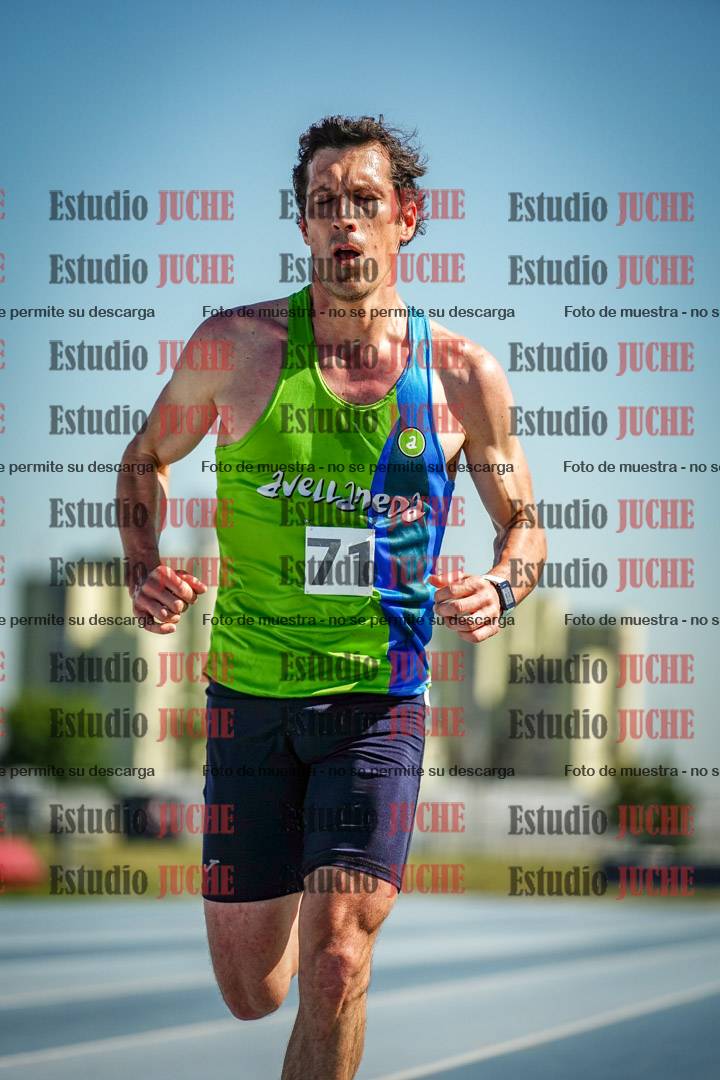 Fotos de los 5000 m de mujeres y varones - serie 1