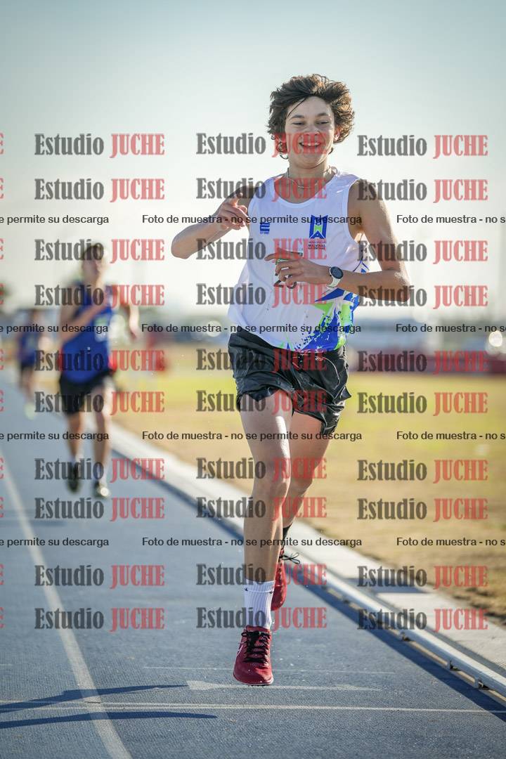 Fotos de los 2000 m con obstáculos de varones