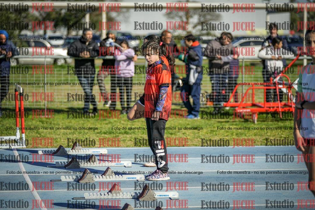 Fotos de los 80 m llanos de mujeres - U14