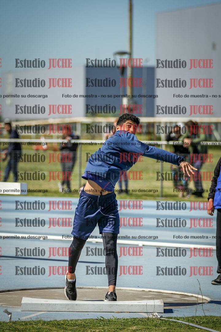 Fotos del lanzamiento de bala de varones