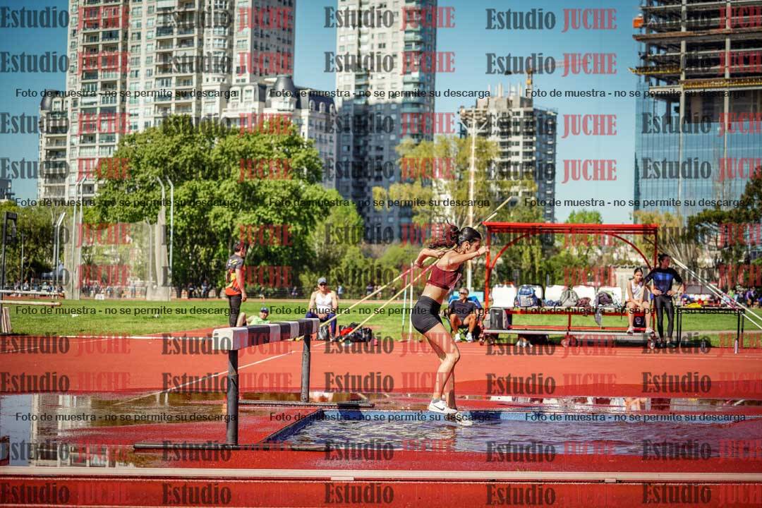 Fotos de los 1500 m con obstáculos de mujeres