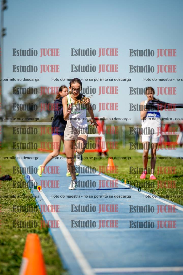 Fotos del salto en largo de mujeres - U15