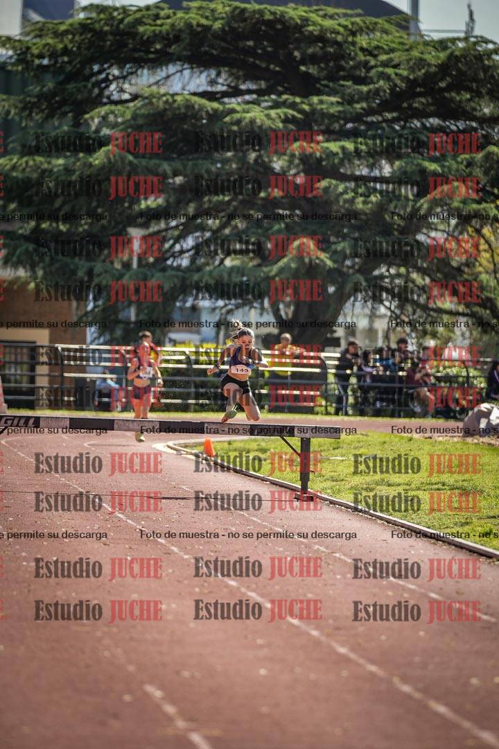 Fotos de los 1500 m con obstáculos de mujeres