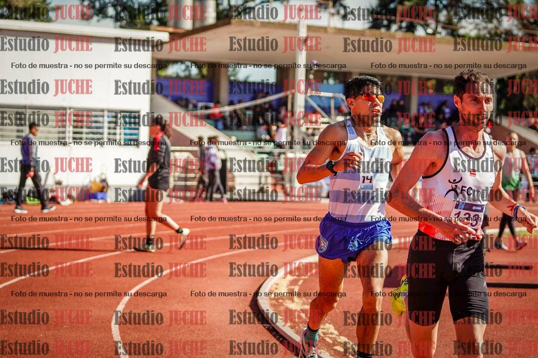Fotos de los 10.000 m de varones - serie 1