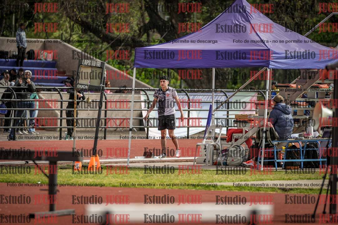 Fotos de los 400 m con vallas de varones