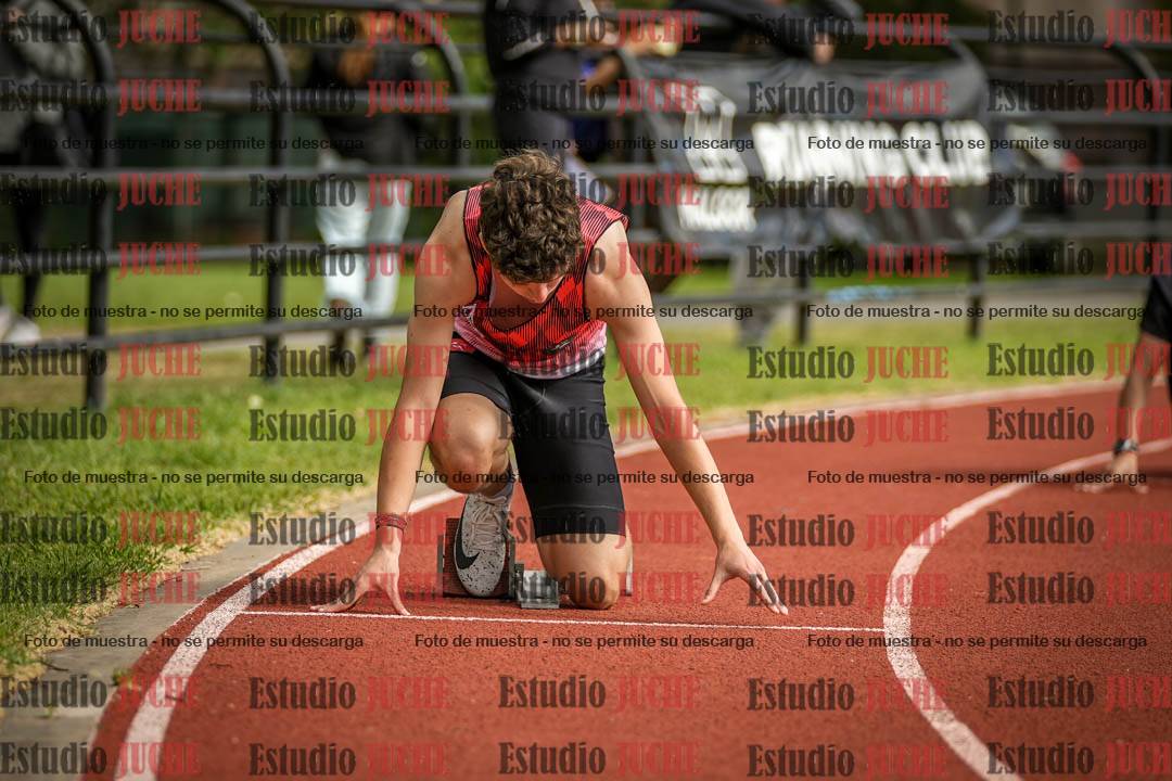 Fotos de los 400 m con vallas de varones