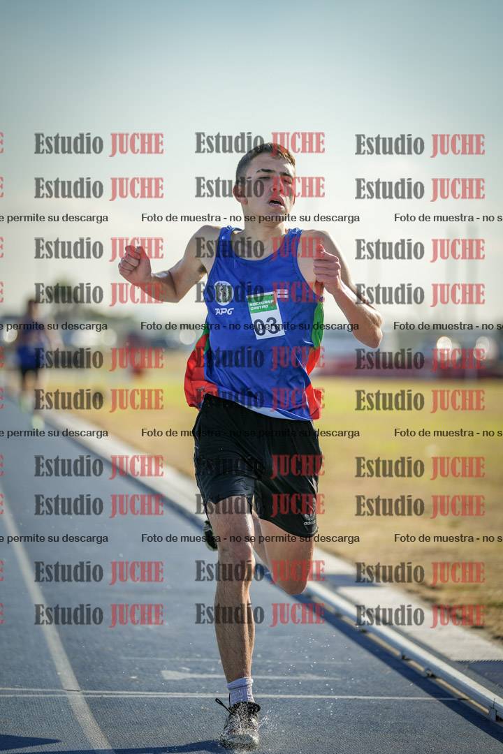 Fotos de los 2000 m con obstáculos de varones