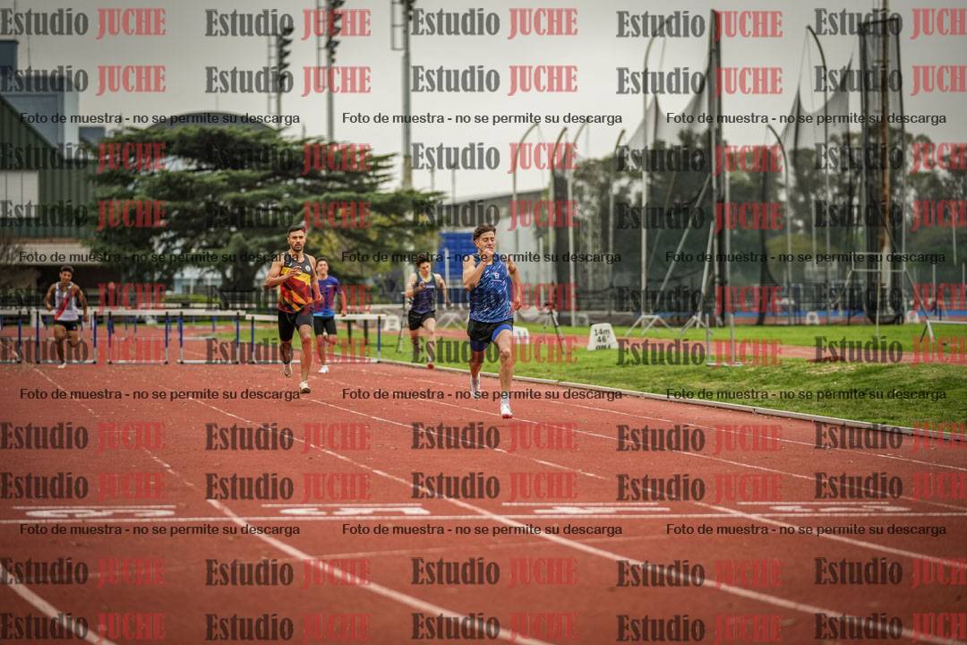 Fotos de los 400 m con vallas de varones