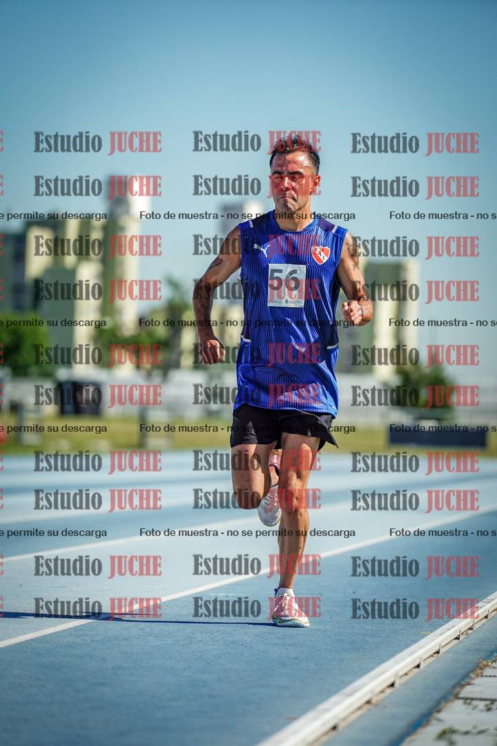Fotos de los 5000 m de mujeres y varones - serie 1