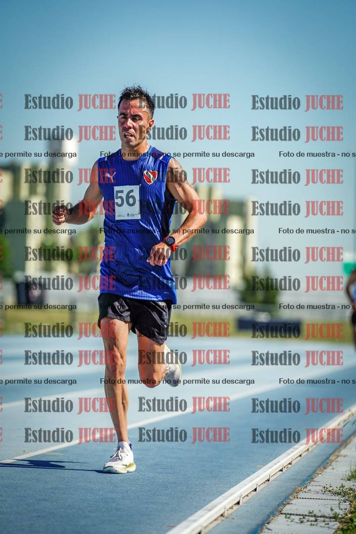 Fotos de los 5000 m de mujeres y varones - serie 1
