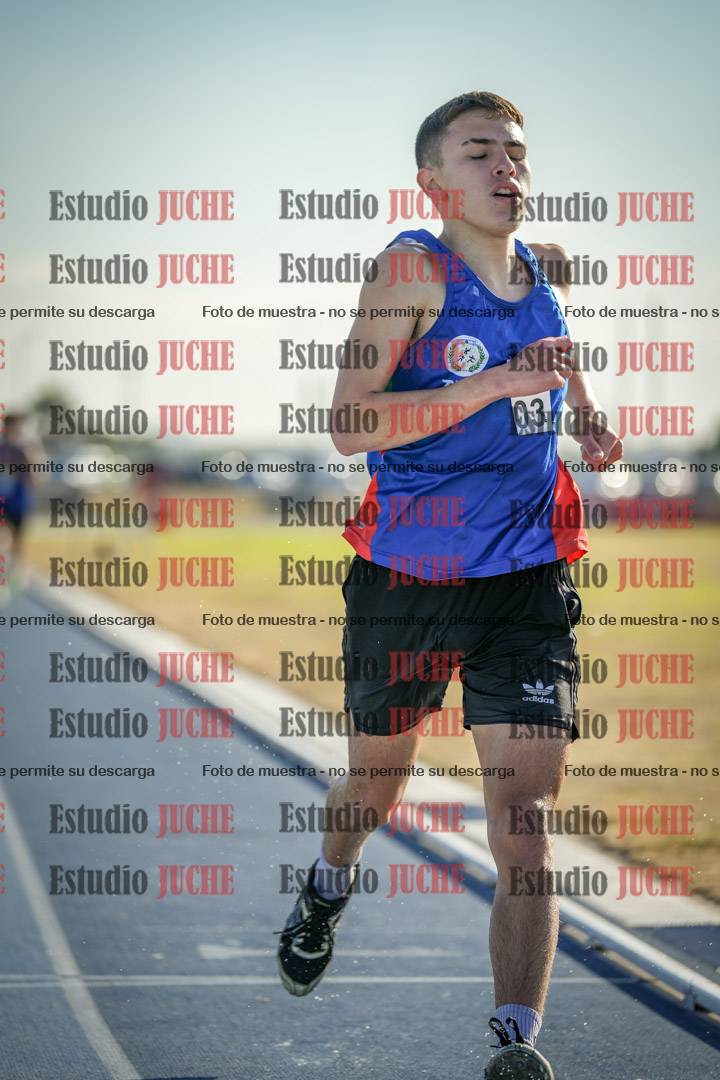 Fotos de los 2000 m con obstáculos de varones