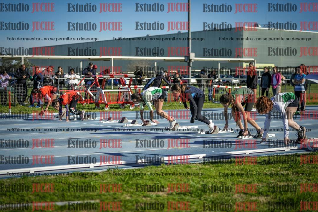 Fotos de los 80 m llanos de mujeres - U14