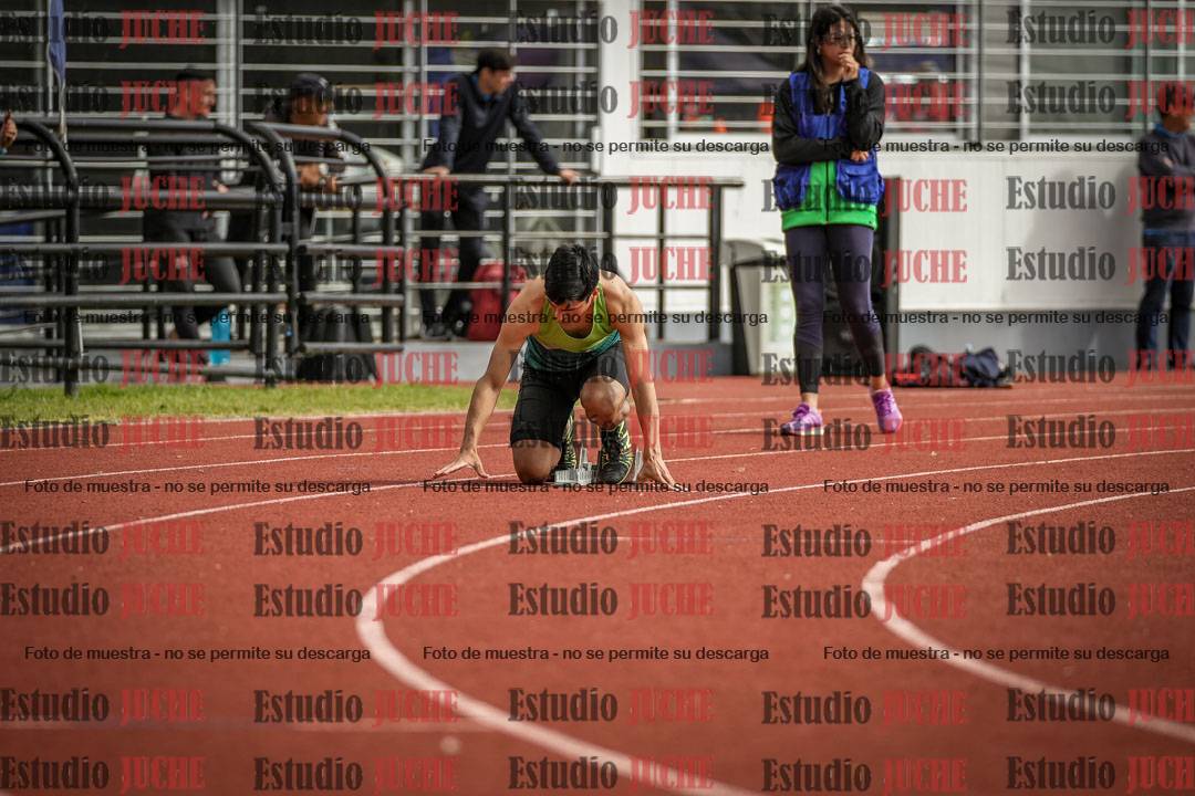Fotos de los 400 m con vallas de varones