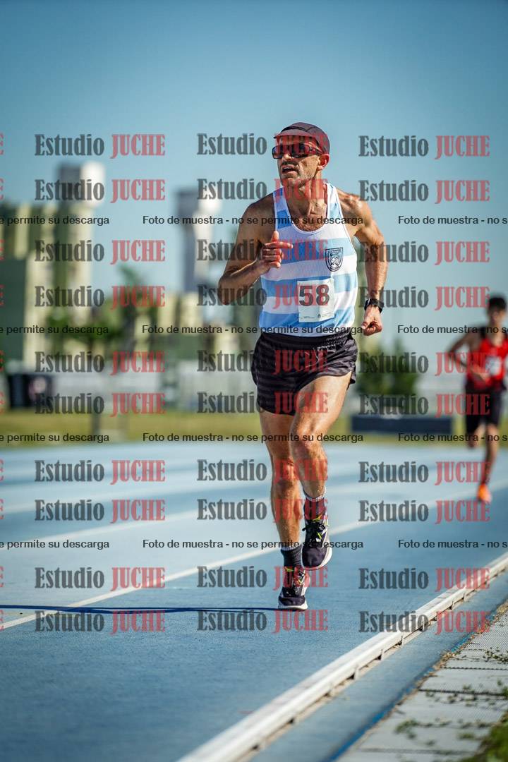 Fotos de los 5000 m de mujeres y varones - serie 1