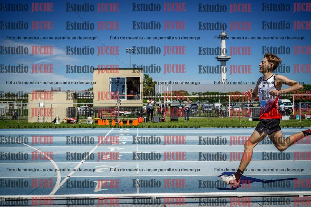 Fotos de los 600 m llanos de varones