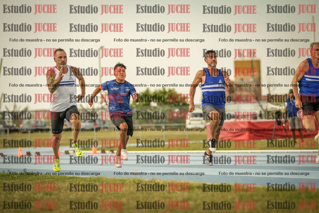 Fotos de los 80 m llanos de varones