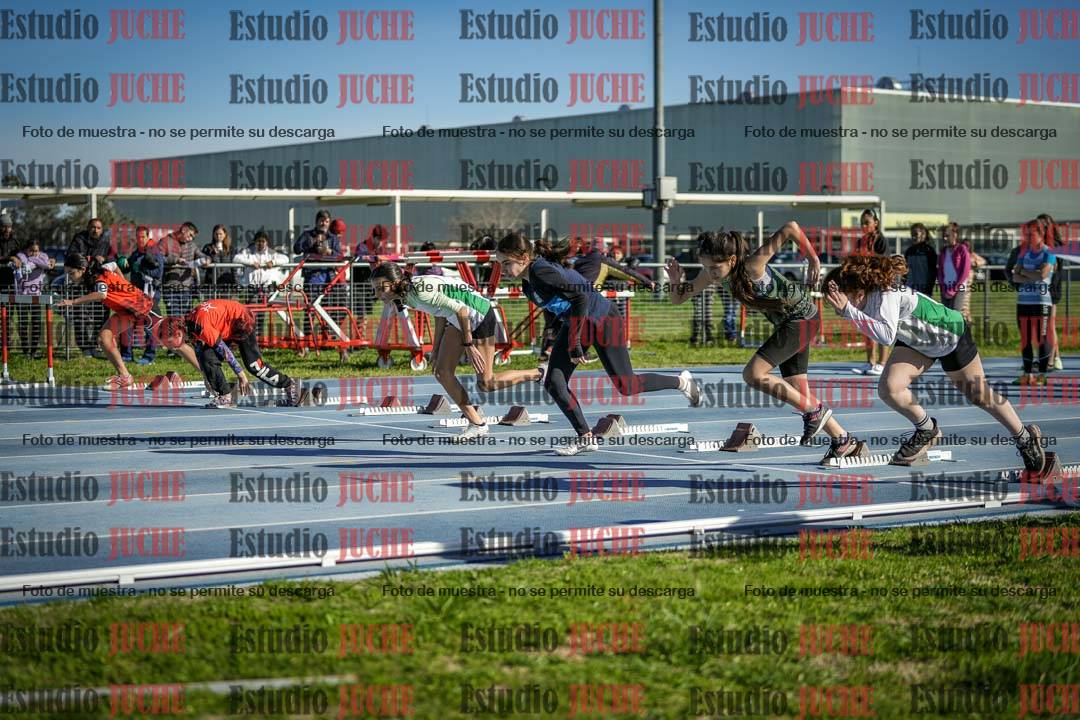 Fotos de los 80 m llanos de mujeres - U14