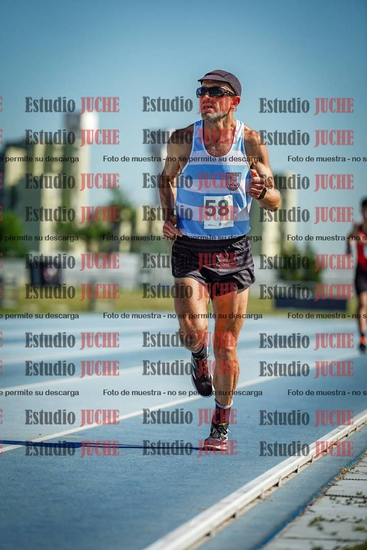 Fotos de los 5000 m de mujeres y varones - serie 1