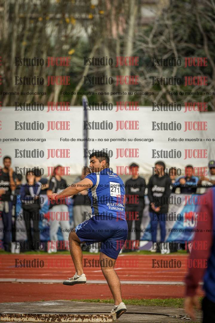 Fotos del lanzamiento de bala de varones
