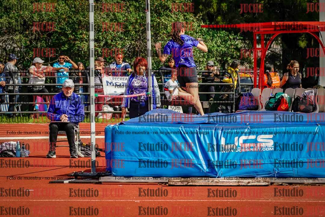 Fotos del salto en alto de mujeres - hexatlón 2