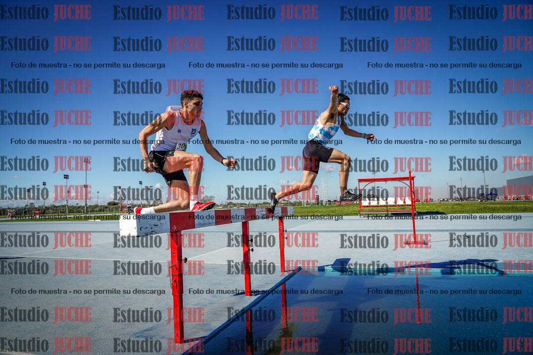 Fotos de los 3000 m con obstáculos de varones