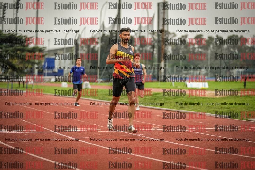 Fotos de los 400 m con vallas de varones