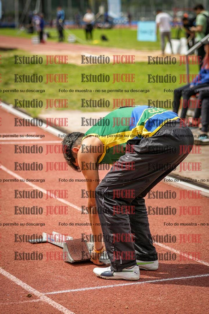 Fotos de los 400 m con vallas de varones