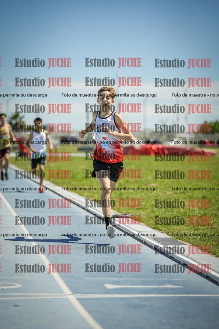 Fotos de los 600 m llanos de varones