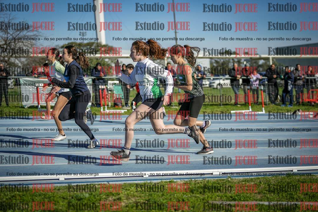 Fotos de los 80 m llanos de mujeres - U14