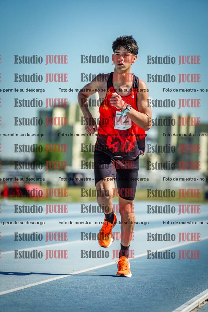Fotos de los 5000 m de mujeres y varones - serie 1