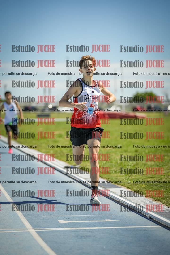 Fotos de los 600 m llanos de varones