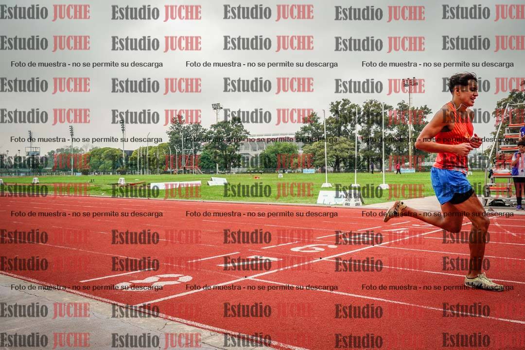 Fotos de los 400 m con vallas de varones