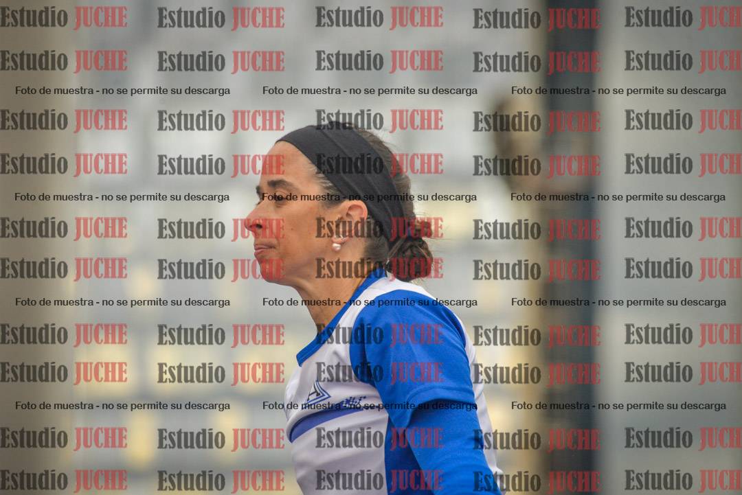 Fotos del salto con garrocha de mujeres y varones