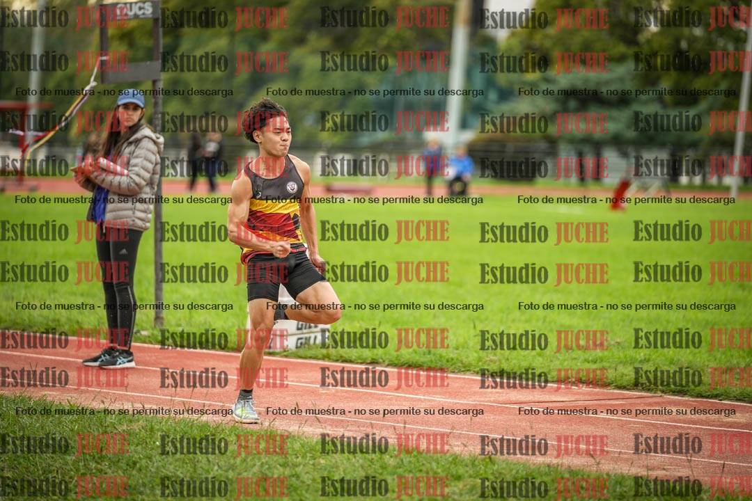 Fotos del salto en largo - varones mayores