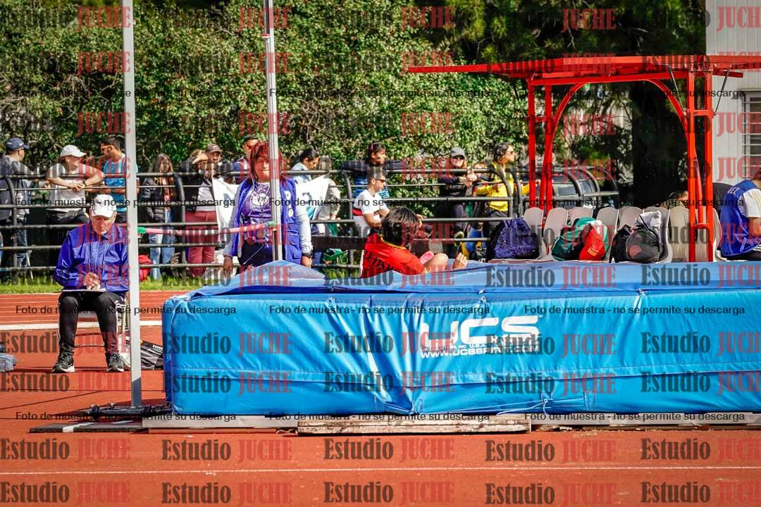 Fotos del salto en alto de mujeres - hexatlón 2