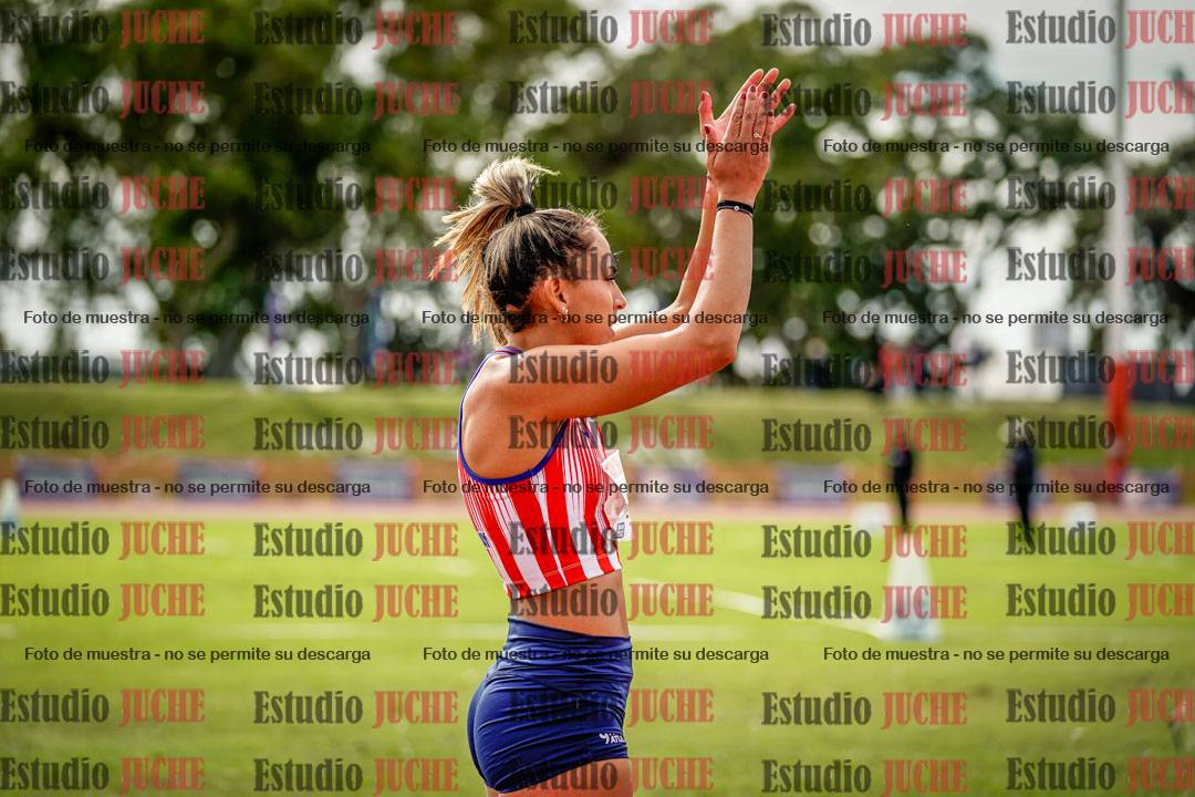 Fotos del salto en largo de mujeres - hepta 5