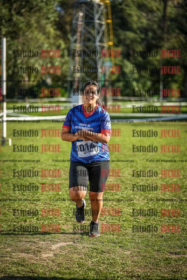 Fotos de la llegada del cross de 4000 m - mujeres