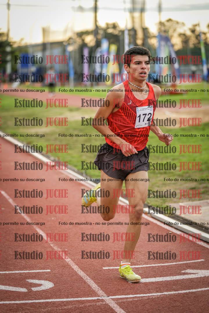 Fotos de los 2000 m con obstáculos de varones