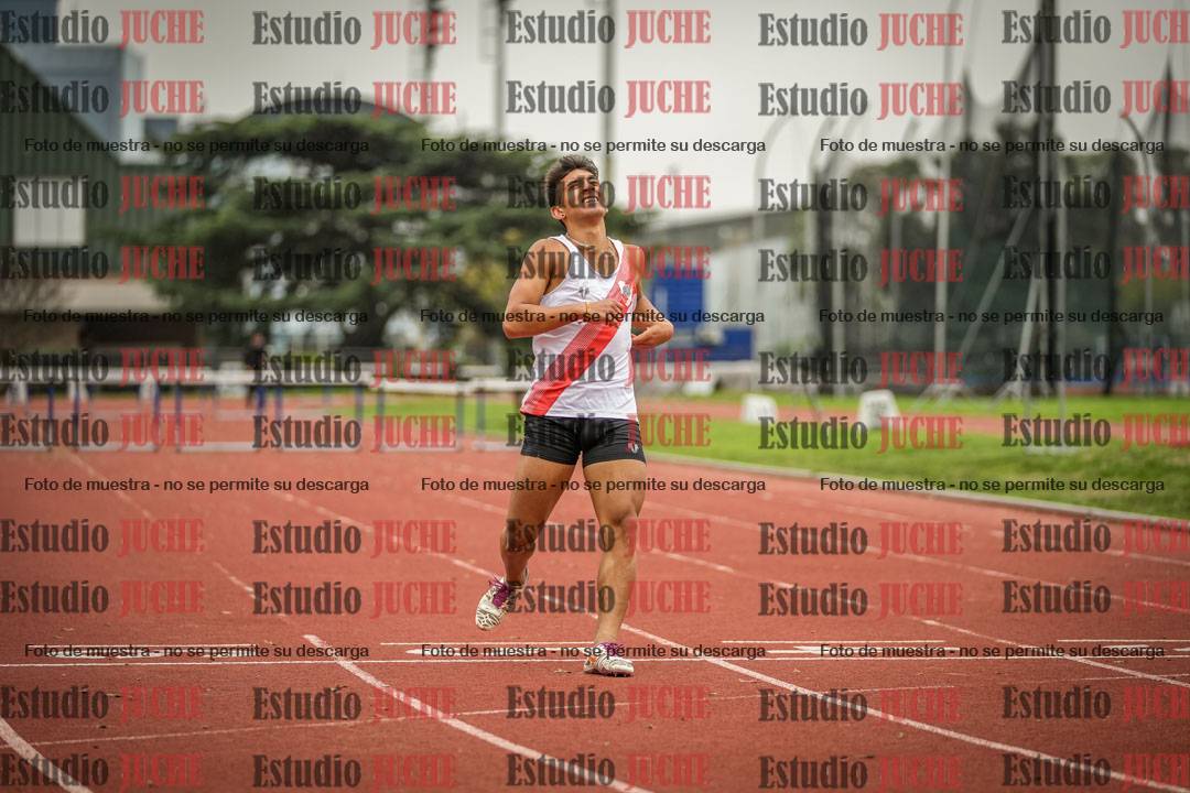 Fotos de los 400 m con vallas de varones