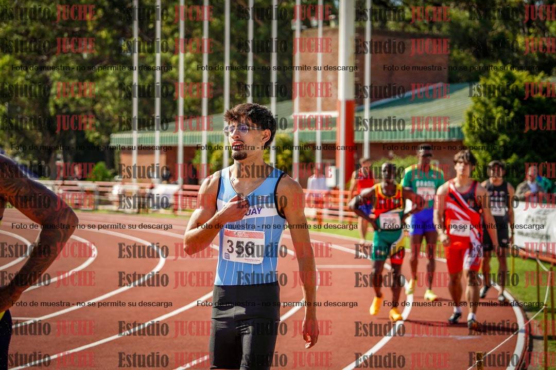 Fotos de algunos extras y podios del día 1