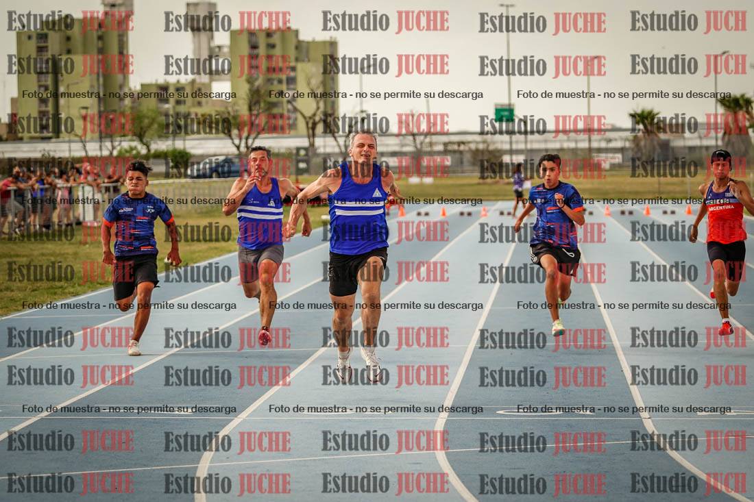 Fotos de los 80 m llanos de varones