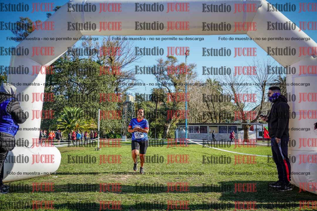 Fotos de la llegada del cross de 4000 m - mujeres