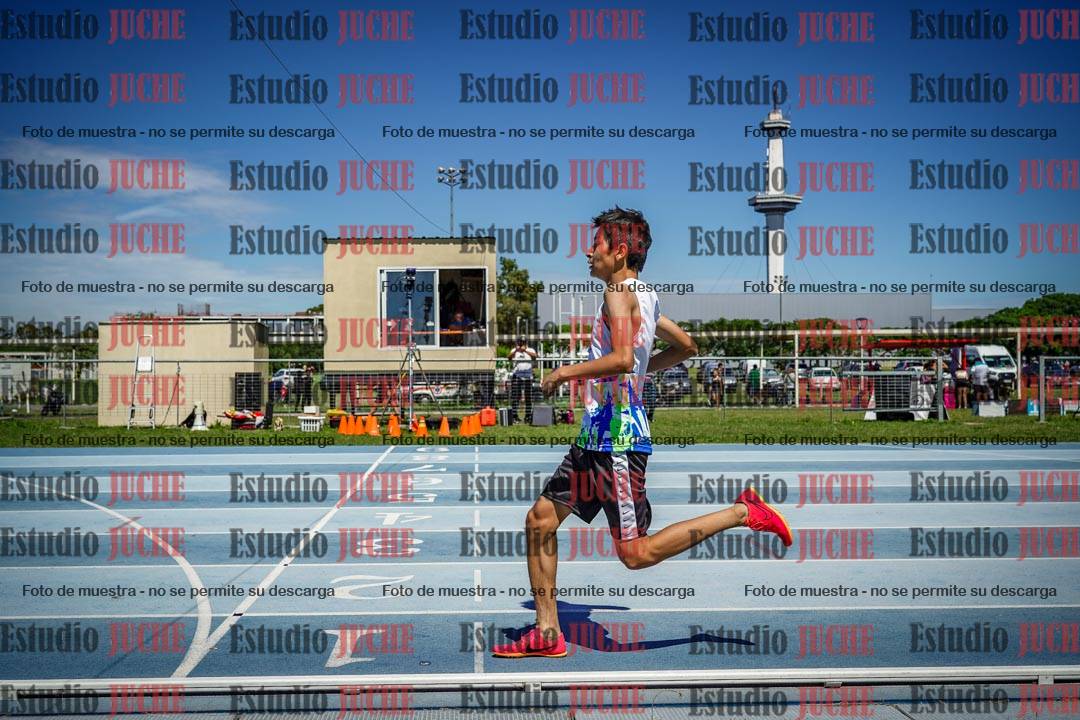 Fotos de los 600 m llanos de varones