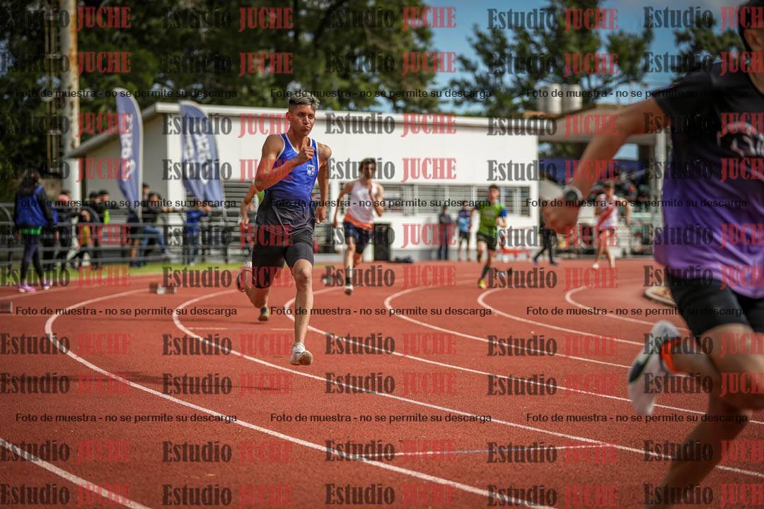 Fotos de los 400 m con vallas de varones