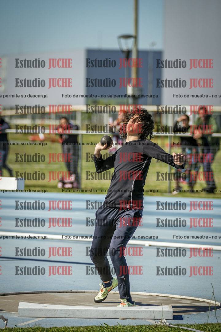 Fotos del lanzamiento de bala de varones
