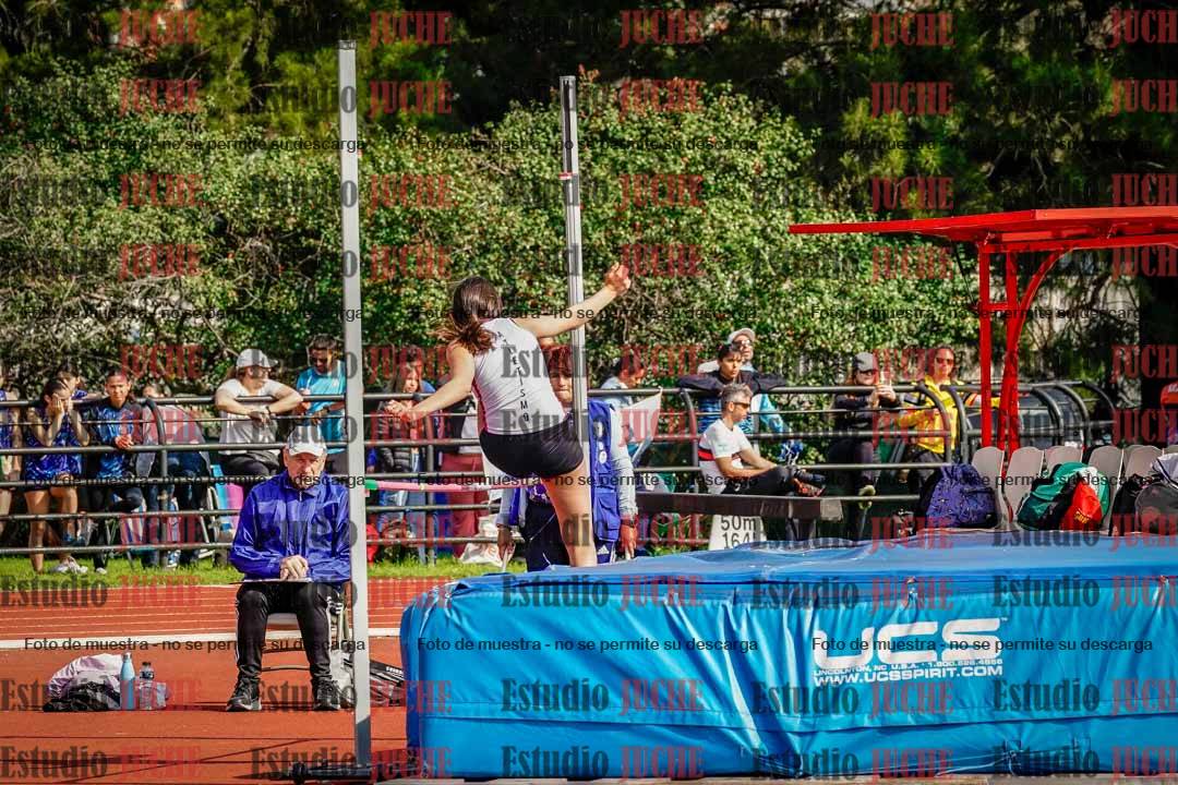 Fotos del salto en alto de mujeres - hexatlón 2