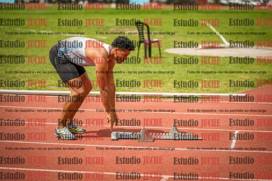Fotos de los 400 m con vallas de varones