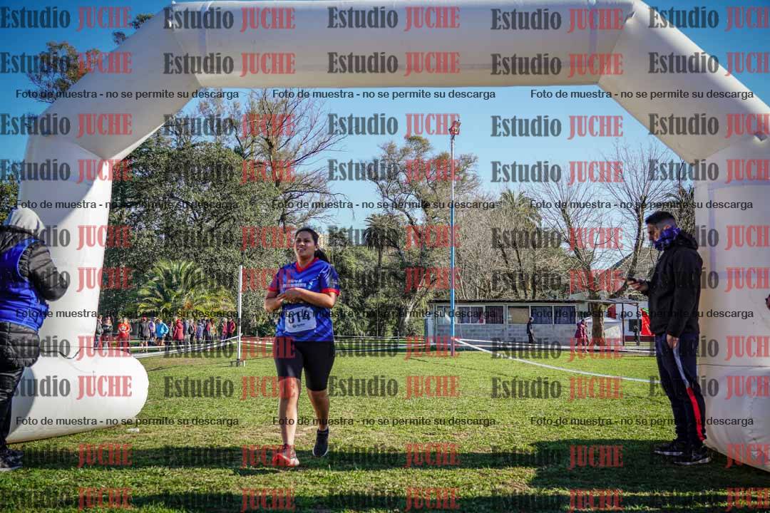 Fotos de la llegada del cross de 4000 m - mujeres